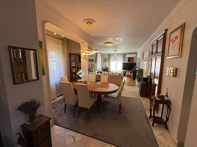 Eladó ház Budapest XVI. kerület 224 nm