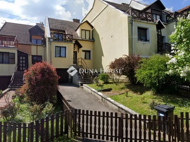 Eladó ház Nagykovácsi 130 nm