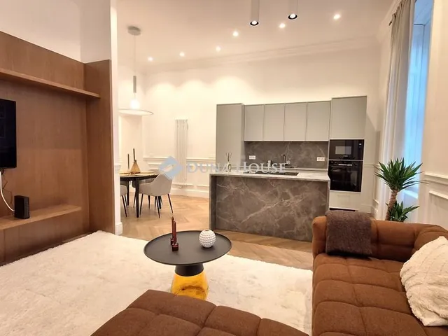 Kiadó lakás Budapest V. kerület, Nádor utca 92 nm