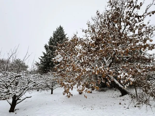 Eladó telek Gödöllő 977 nm