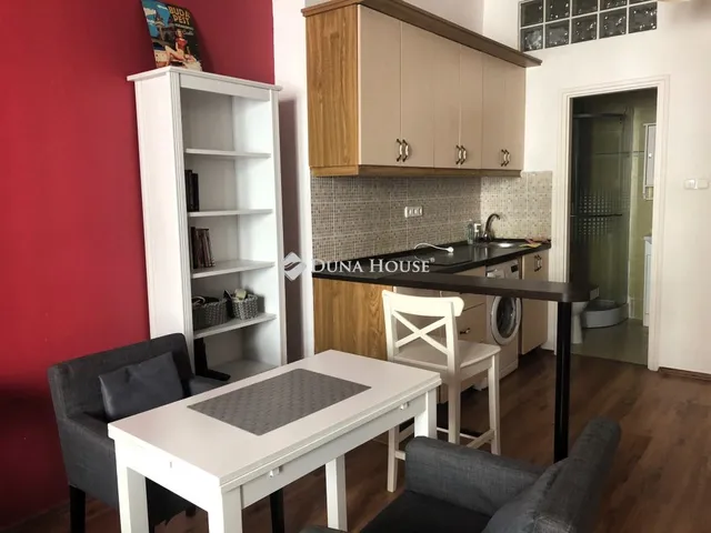 Kiadó lakás Budapest II. kerület, Jurányi utca 30 nm