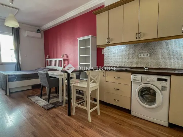 Kiadó lakás Budapest II. kerület, Jurányi utca 30 nm
