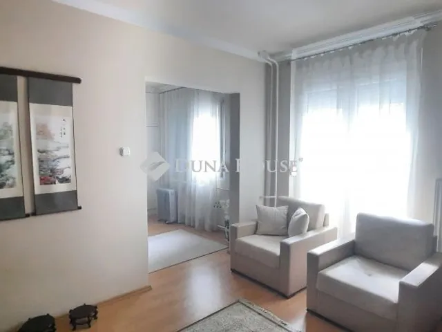 Eladó lakás Dunaújváros 35 nm