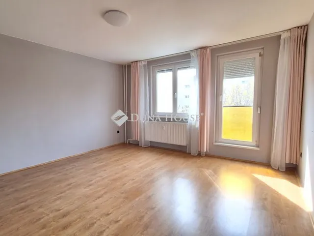 Eladó lakás Budapest III. kerület 53 nm