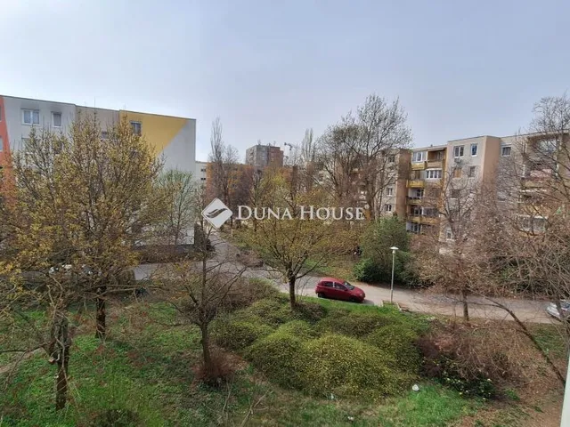 Eladó lakás Budapest III. kerület, Királyok útja 53 nm