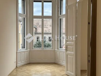 Kiadó lakás Budapest VII. kerület, Rákóczi út 87 nm