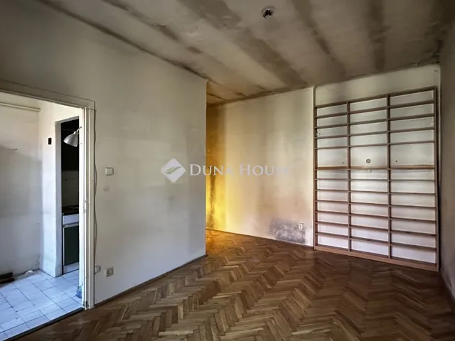 Eladó lakás Budapest V. kerület, Henszlmann Imre utca 28 nm