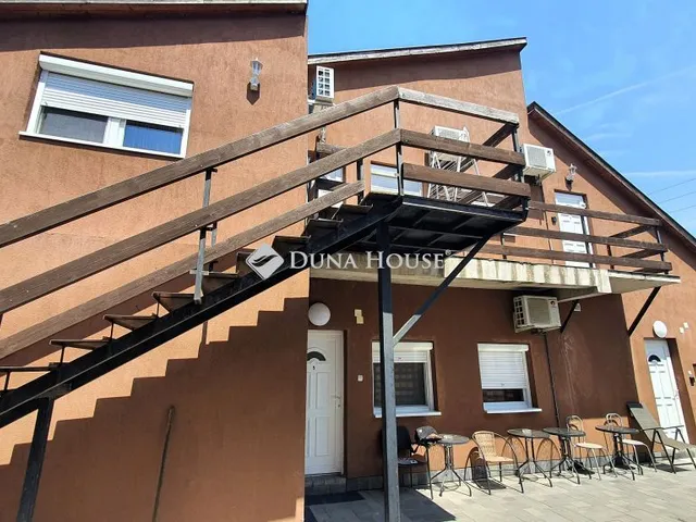 Eladó kereskedelmi és ipari ingatlan Gyula, Wesselényi utca 213 nm