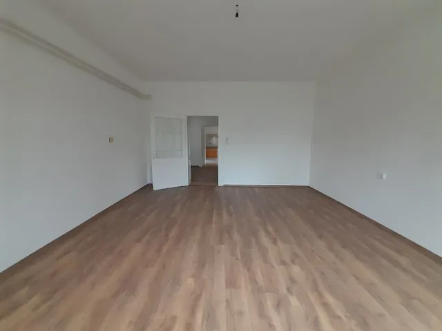 Eladó lakás Békéscsaba 90 nm