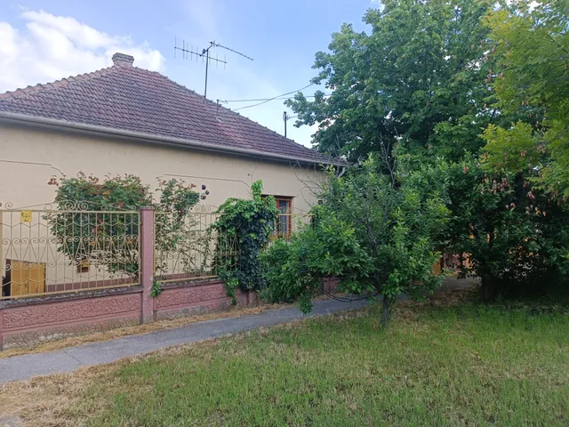 Eladó ház Békéscsaba 143 nm