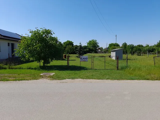 Eladó telek Békéscsaba 752 nm