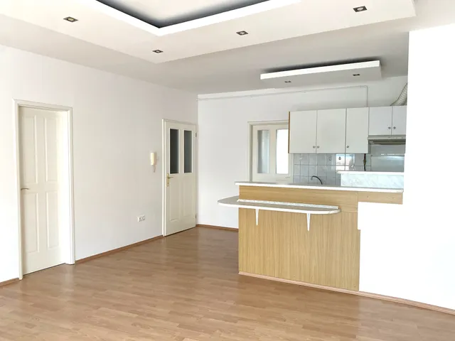 Kiadó lakás Békéscsaba 96 nm