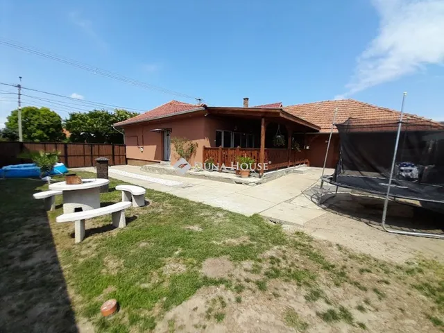 Eladó ház Békéscsaba 105 nm