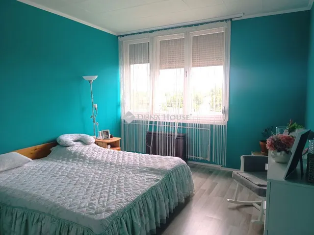 Eladó lakás Békéscsaba, Kazinczy-lakótelep 47 nm