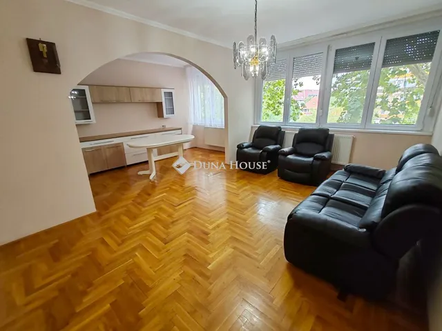 Kiadó lakás Békéscsaba 76 nm