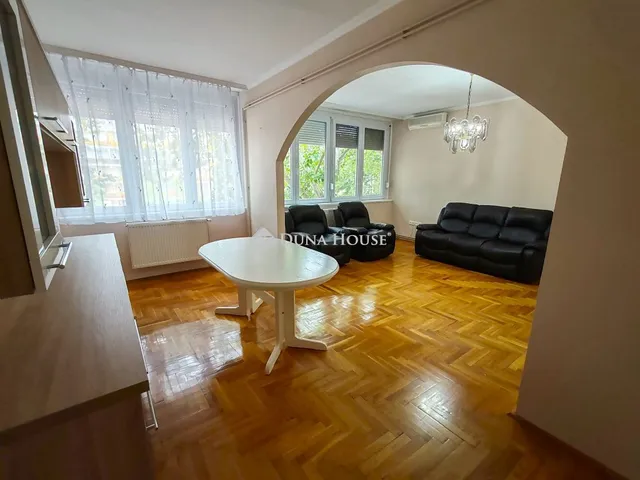 Kiadó lakás Békéscsaba, Andrássy út 76 nm