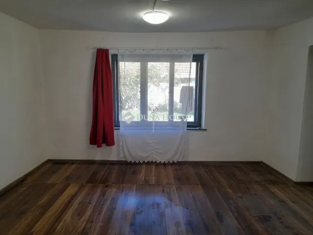 Kiadó ház Békéscsaba, 4-es honvéd utca 55 nm