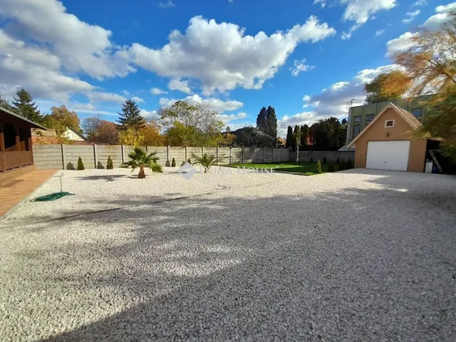 Eladó ház Békéscsaba, Bajza utca 163 nm