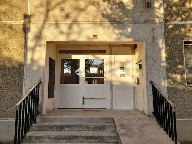 Eladó lakás Békéscsaba, Vécsey utca 57 nm