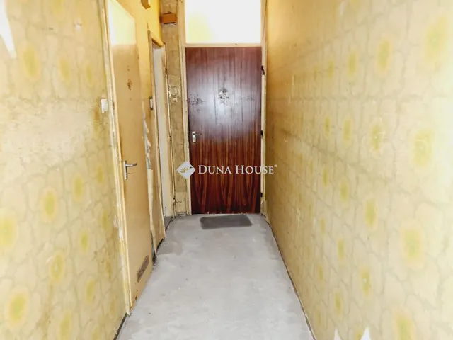 Eladó lakás Békéscsaba, Kőmíves Kelemen sor 58 nm