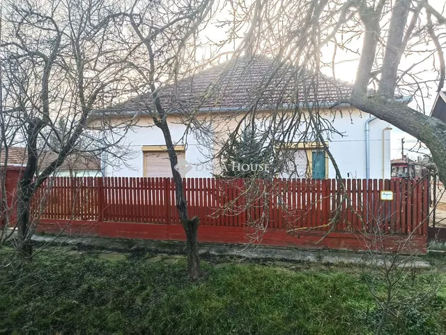 Eladó ház Békés 80 nm