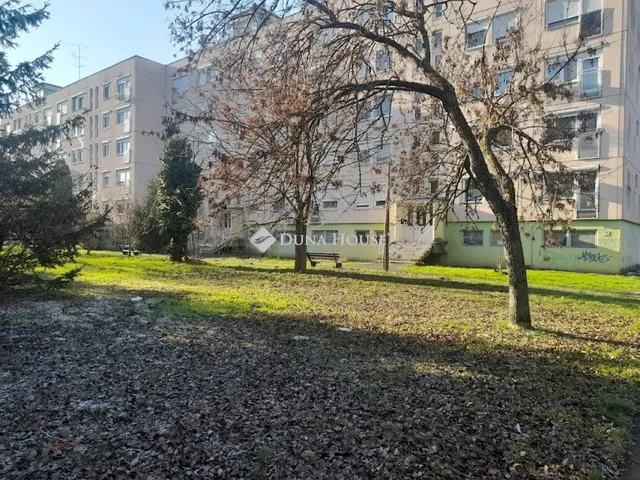 Eladó lakás Békéscsaba, Pásztor utca 75 nm