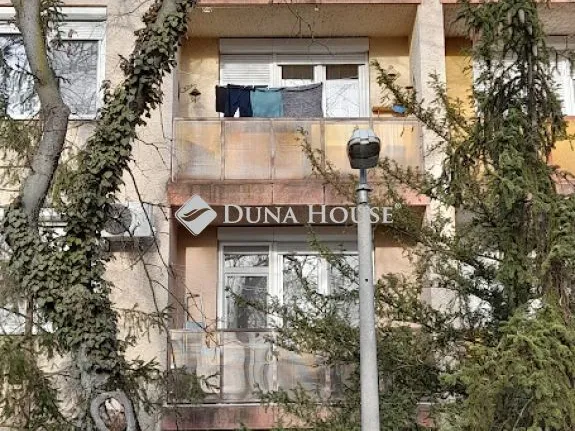 Eladó lakás Békéscsaba, Fövenyes utca 55 nm