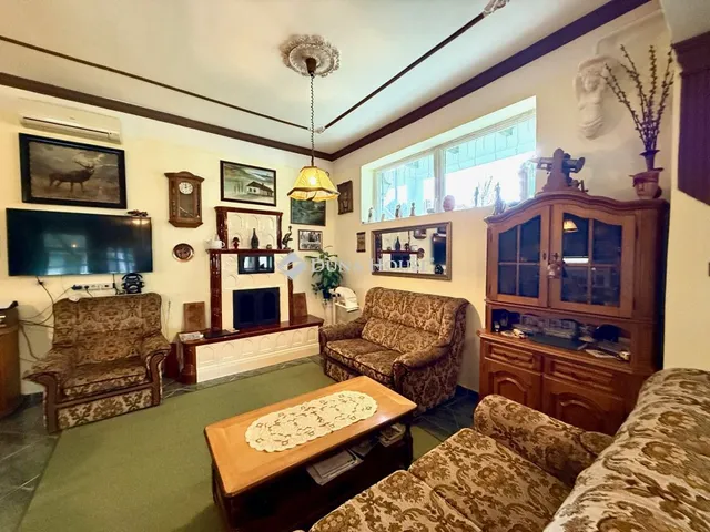 Eladó ház Orosháza 246 nm