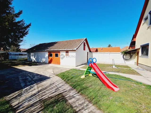 Eladó ház Békéscsaba, Sáros utca 150 nm