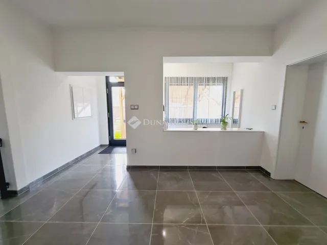 Eladó ház Békéscsaba, Sáros utca 150 nm