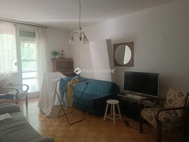 Eladó lakás Békéscsaba, Kazinczy-lakótelep 53 nm