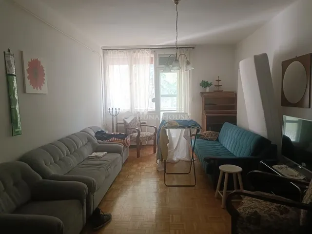 Eladó lakás Békéscsaba, Kazinczy-lakótelep 53 nm