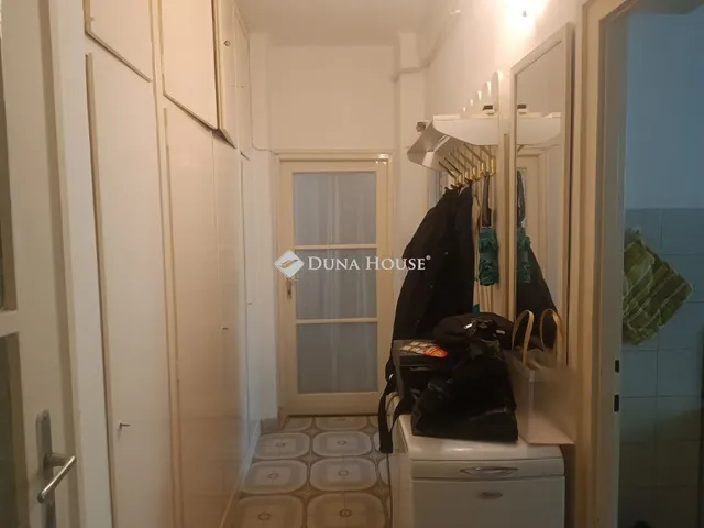 Eladó lakás Békéscsaba, Kazinczy-lakótelep 53 nm