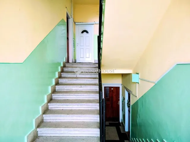 Eladó lakás Békéscsaba, Penza-lakótelep 38 nm