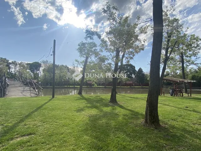 Eladó kereskedelmi és ipari ingatlan Békéscsaba 50 nm