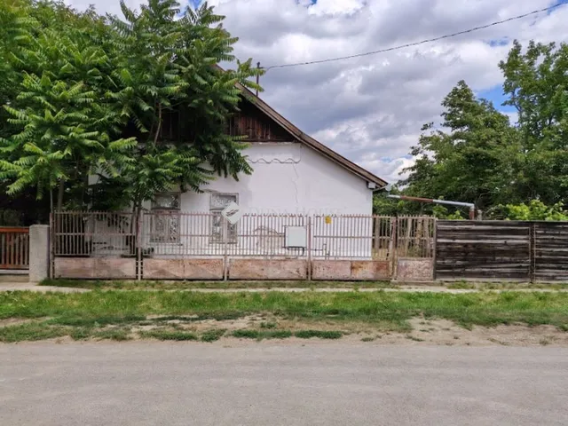 Eladó ház Dévaványa, Hajnal utca 79 nm