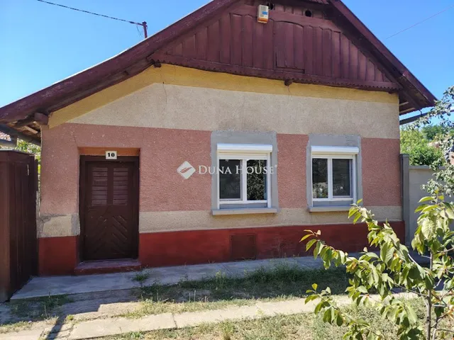 Eladó ház Tótkomlós, Arany János utca 82 nm