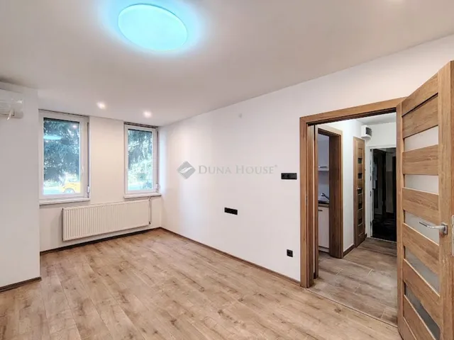 Kiadó lakás Békéscsaba, Kazinczy lakótelep 31 nm