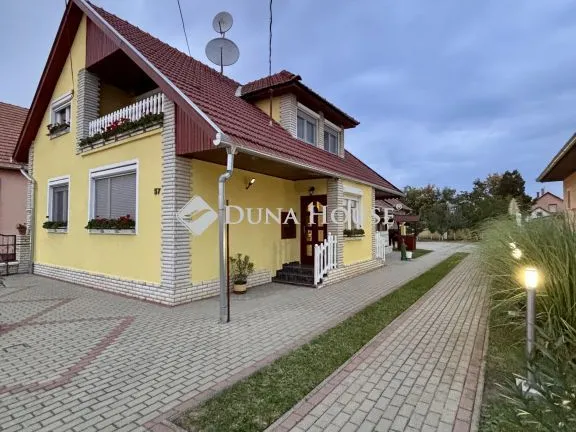 Eladó ház Békéscsaba, Csabai út 158 nm