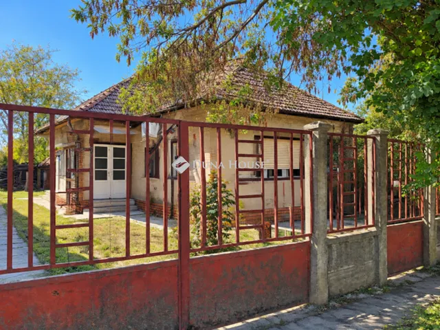 Eladó ház Békéscsaba, Berényi út 89 nm