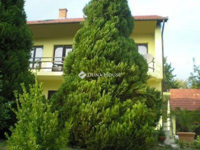 Eladó ház Balatonföldvár 310 nm