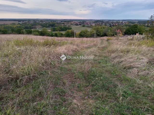 Eladó telek Ságvár 5798 nm