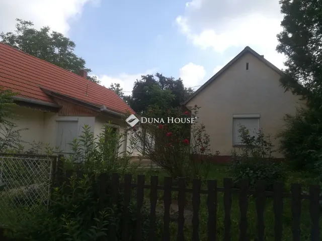 Eladó ház Siófok, Petőfi Sándor utca 90 nm