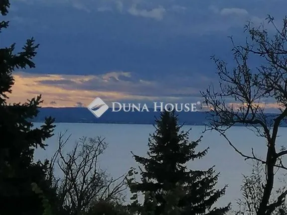 Eladó üdülő és hétvégi ház Balatonakarattya 50 nm