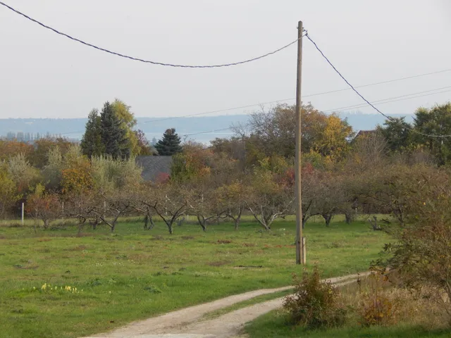 Eladó telek Balatonkenese 1692 nm