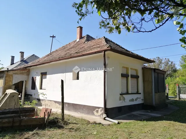 Eladó ház Magyarkeszi 60 nm
