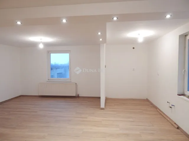 Eladó ház Simontornya 78 nm