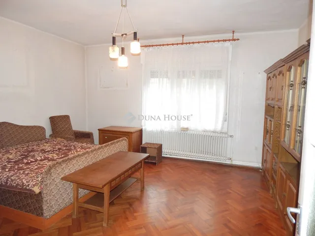 Eladó ház Lajoskomárom 104 nm