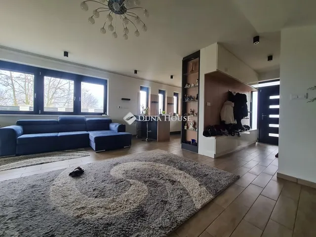 Eladó ház Siófok 211 nm
