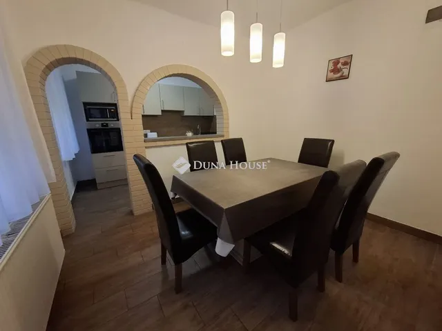 Eladó ház Siófok 280 nm